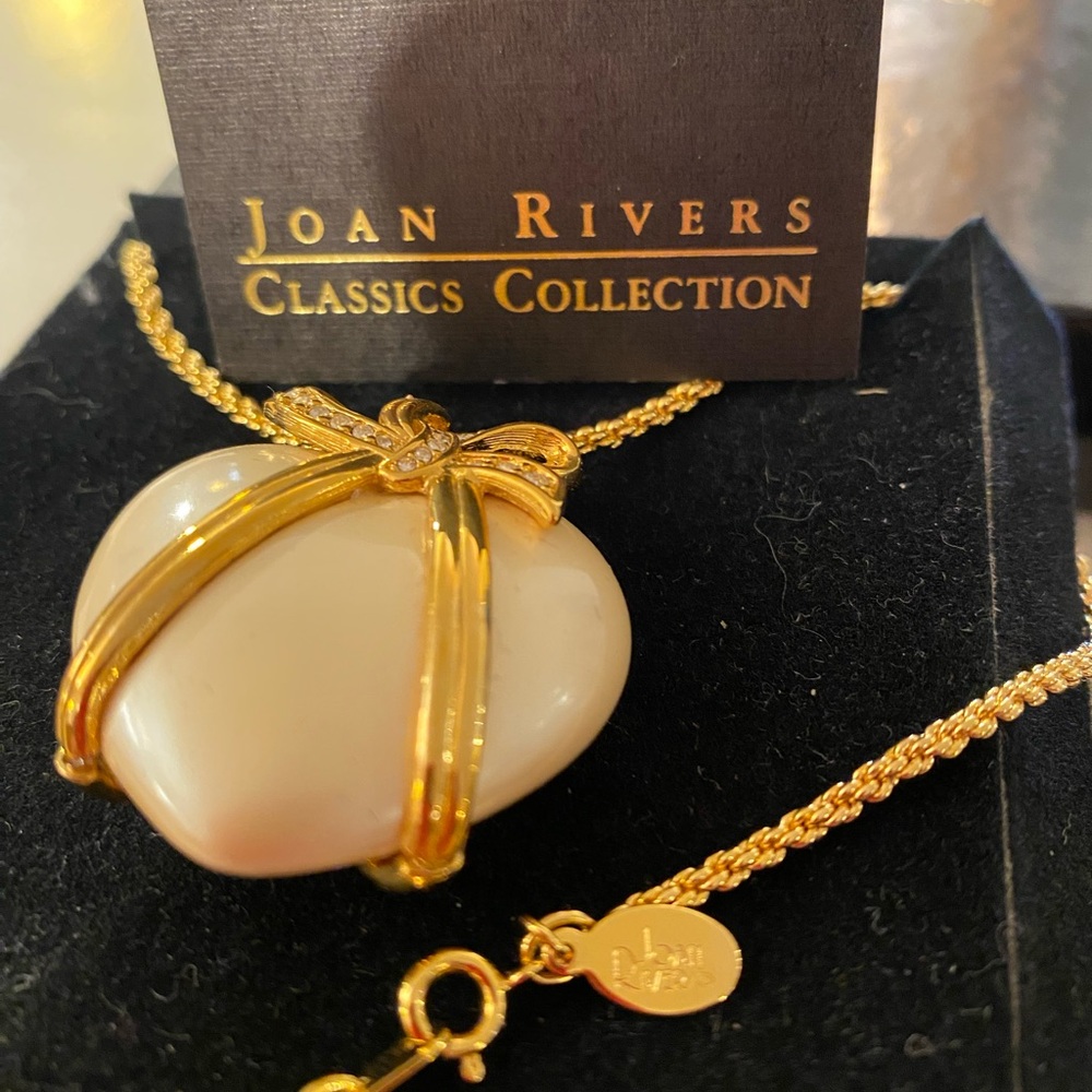 Joan Rivers necklace - Picture 3 of 4